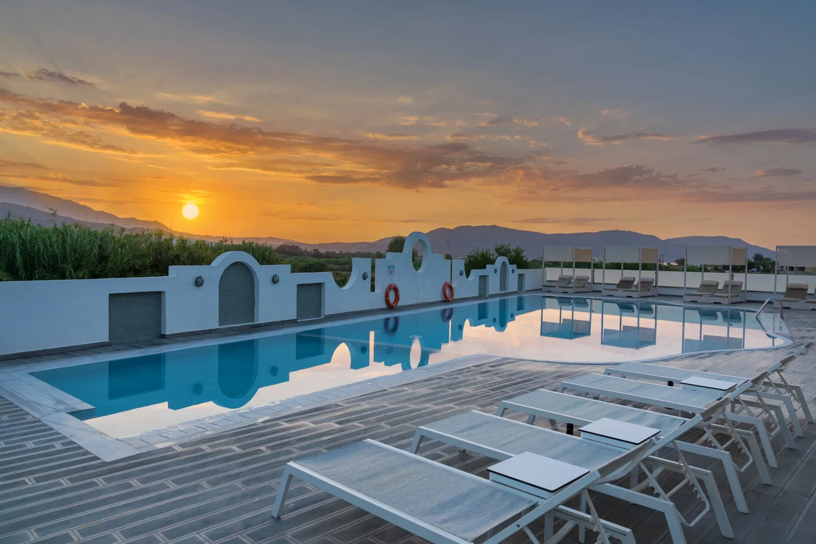 HOTEL APOLLO