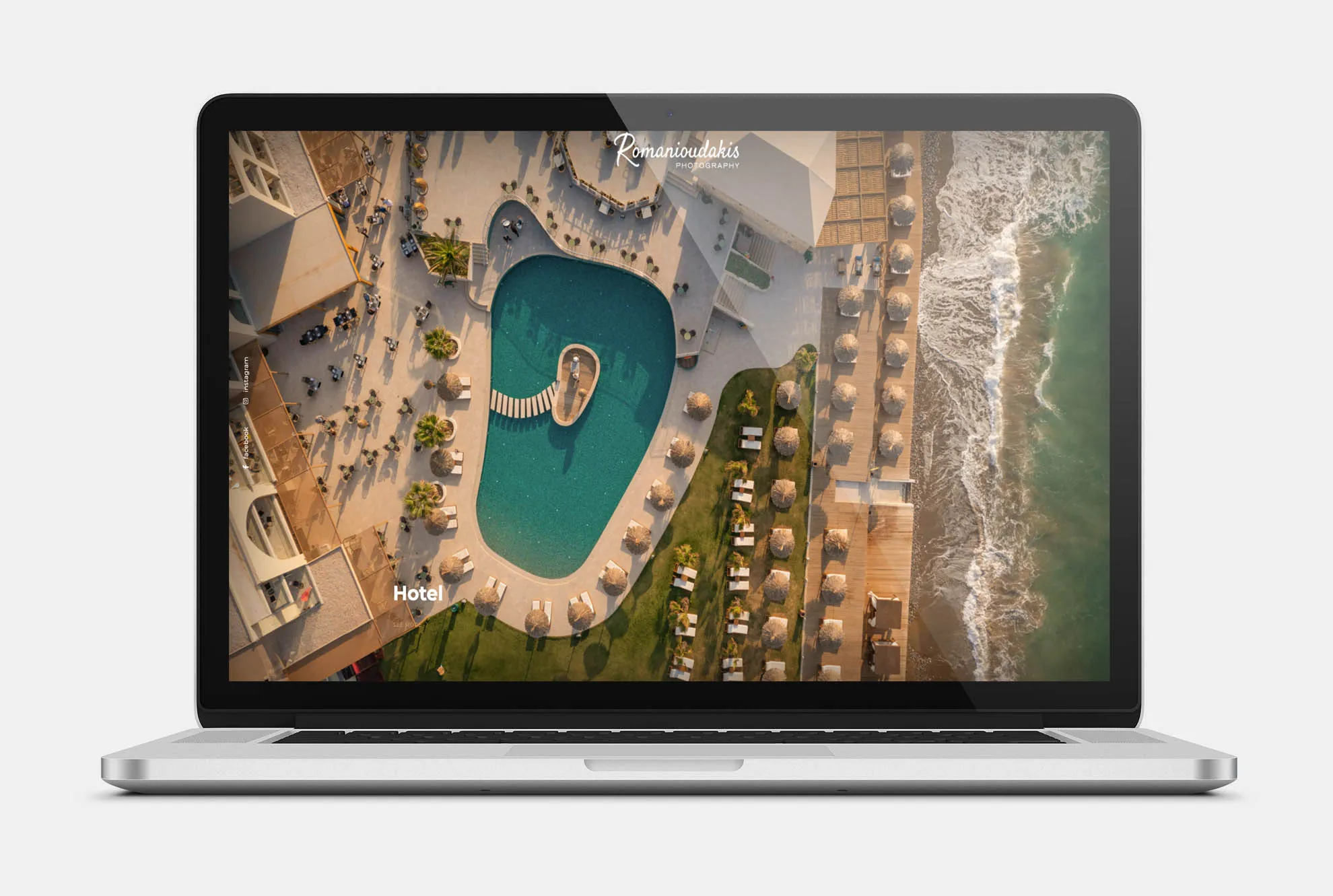 ROMANIOUDAKIS PHOTOGRAPHY Web Design mockup